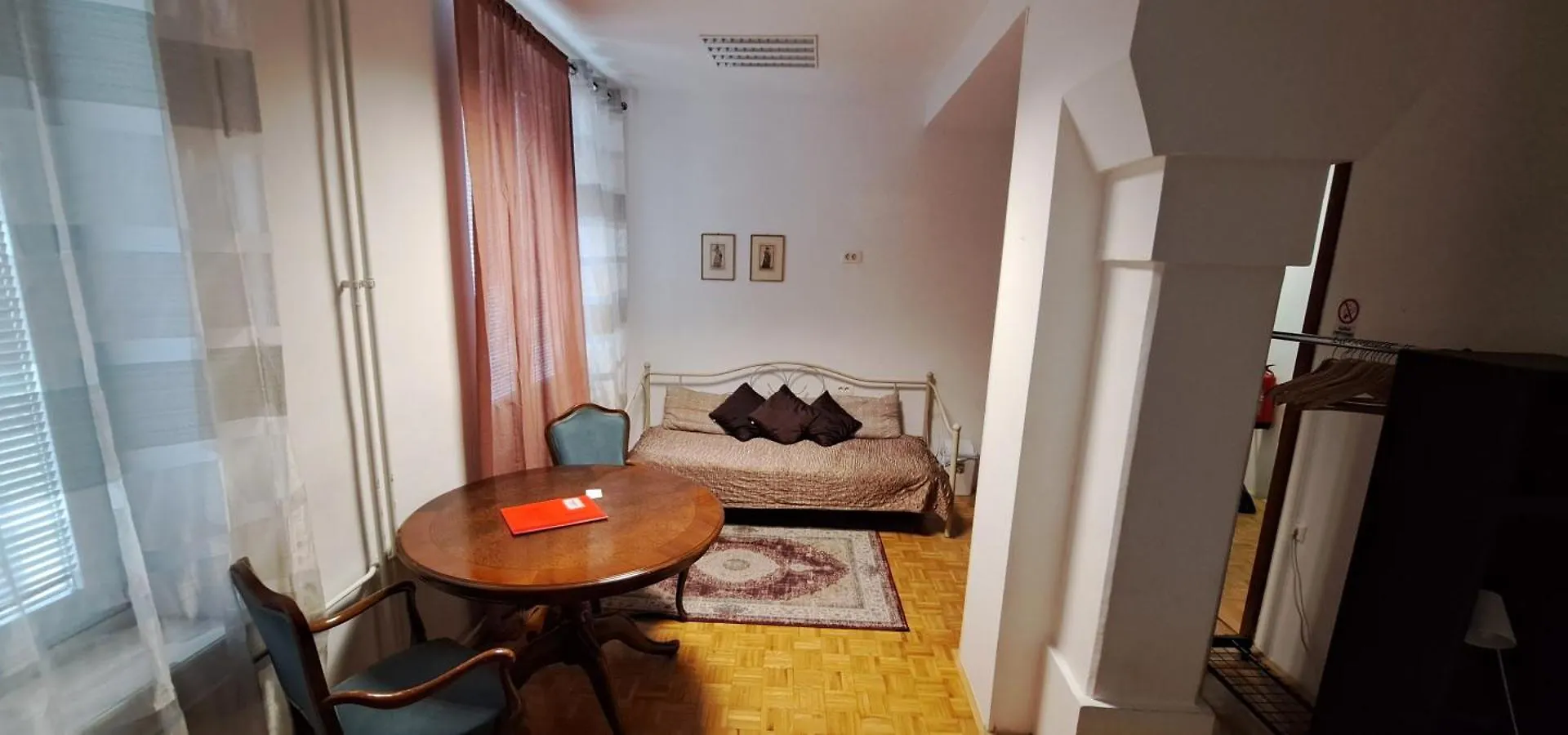 Viksi Hostel Ljubljana 0*,