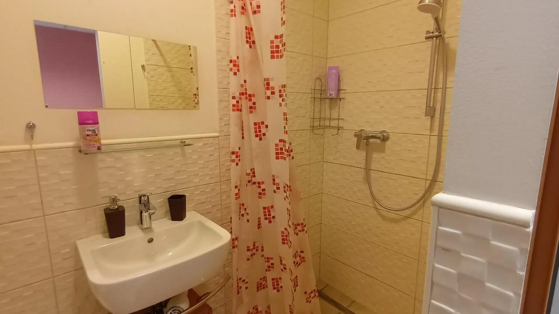 Viksi Hostel Ljubljana